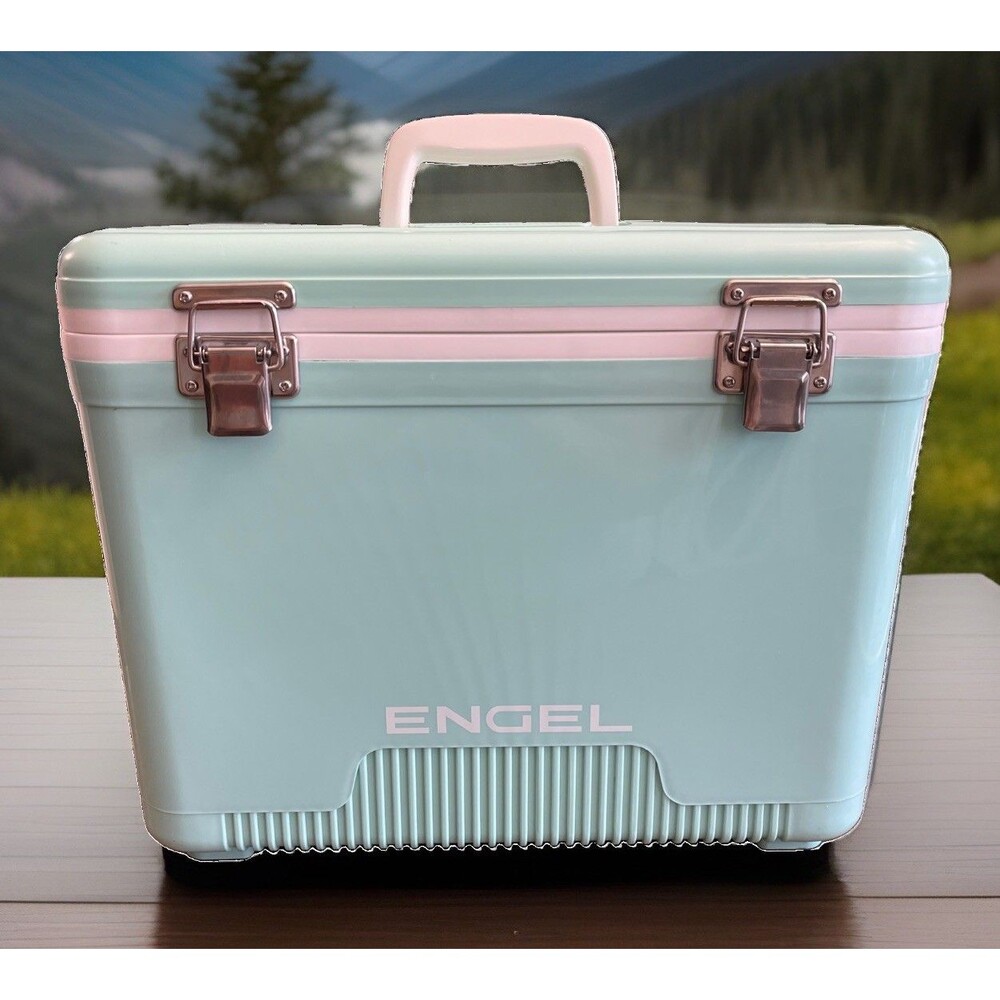 Engel 19 Qt Cooler Dry Box UC19SF Sea Foam Green Great Shape